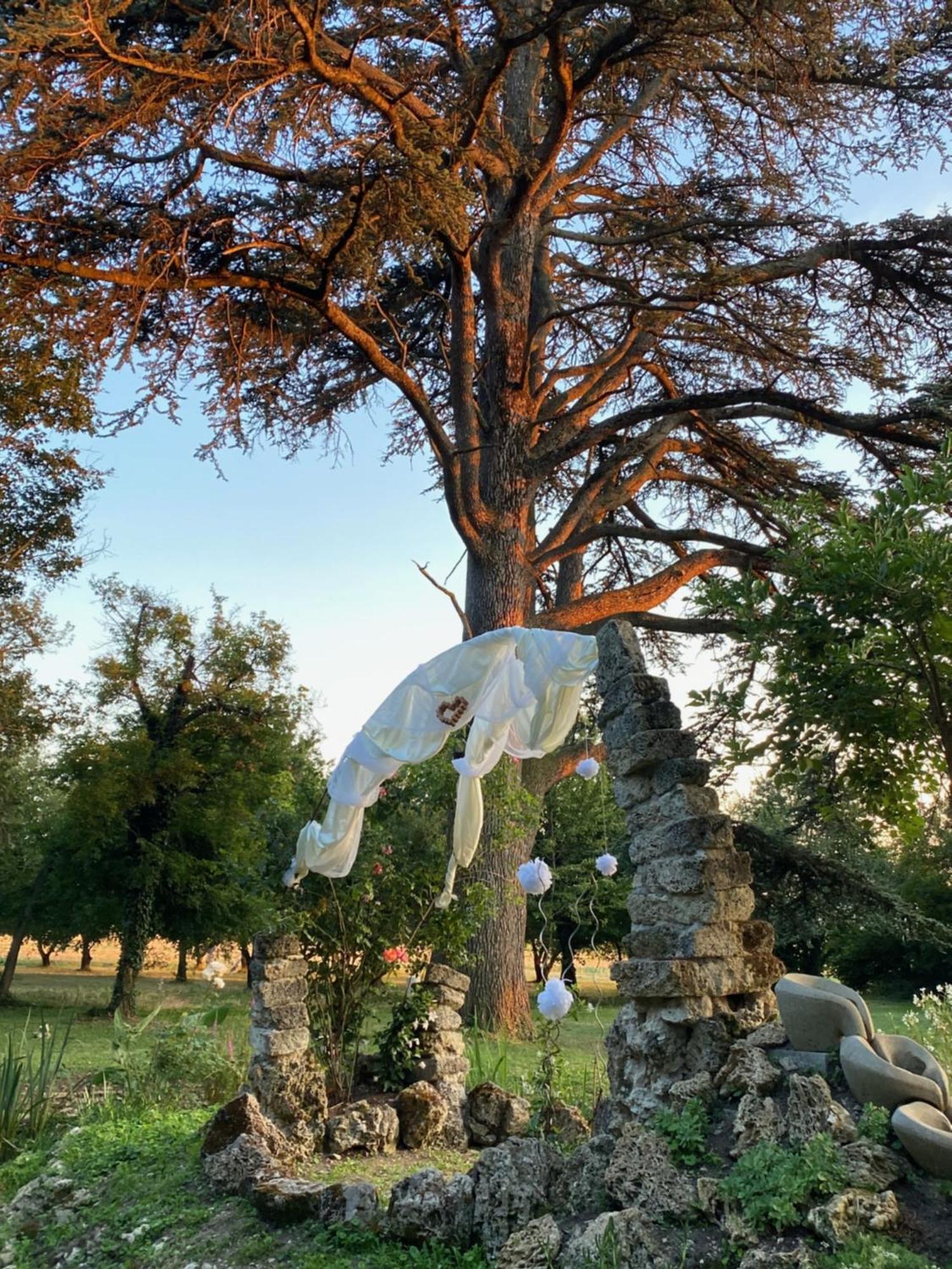 Ourches Domaine Des Chabriers Bed & Breakfast エクステリア 写真
